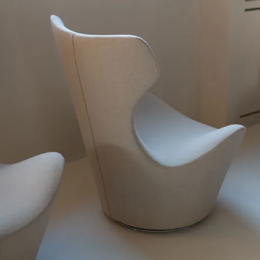 Verona modern armchair