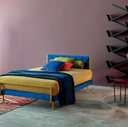 Single bed and a half 04 Camaleo Twils with headboard