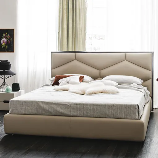 Edward Cattelan double bed in leather