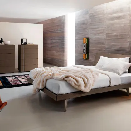 febo design with metal feet