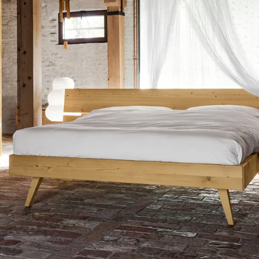 plana bed in wood shingle