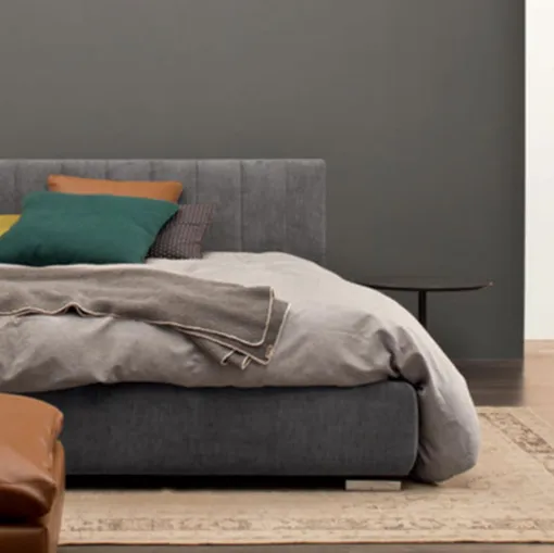 Thomas Barrè Twils double bed with headboard