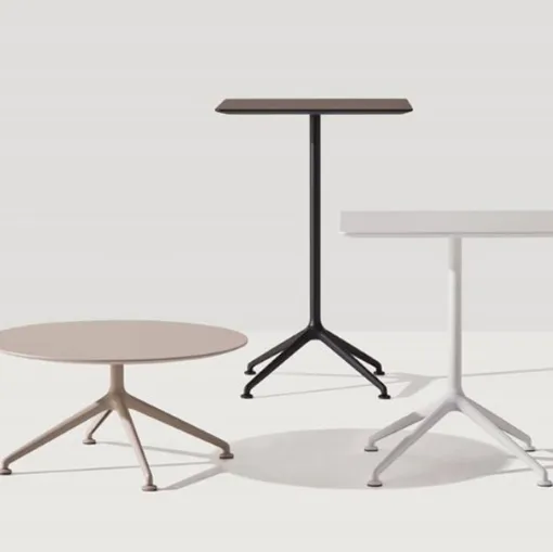 square lacquered coffee table incl