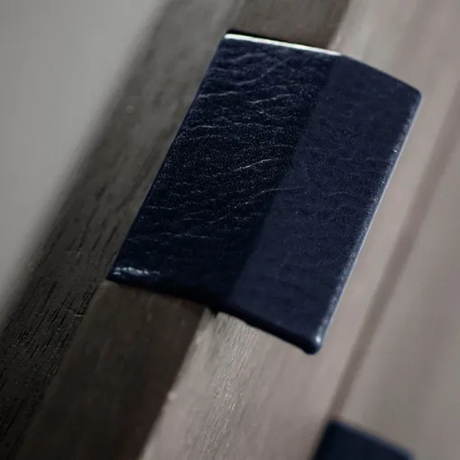 bourgeois desk baxter