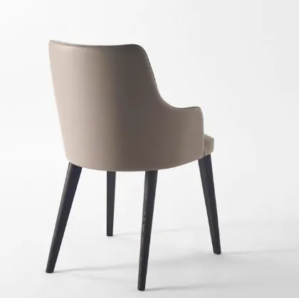eva with trento armrests