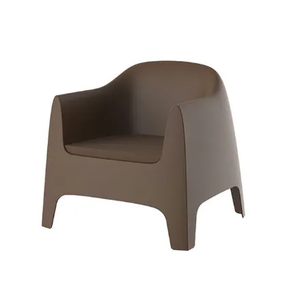 Solid Vondom armchair