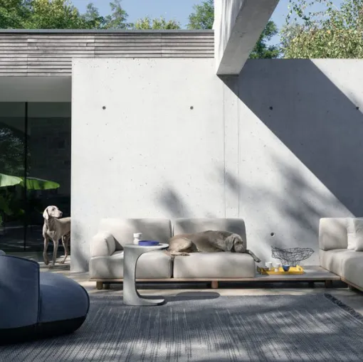 sitting kristalia stage