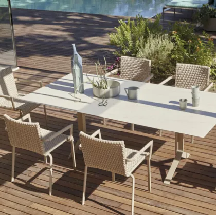 Roberti Brescia outdoor table