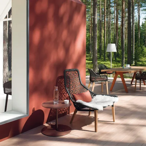 wooden legs armchair