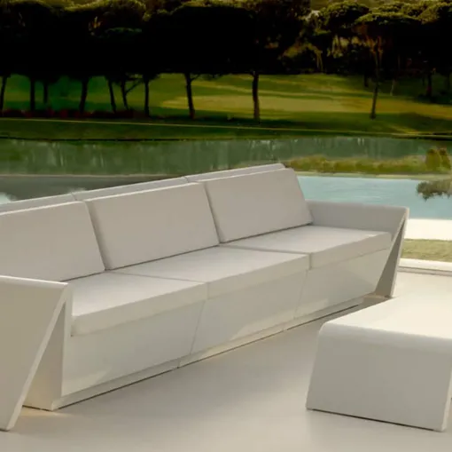 outdoor furniture table