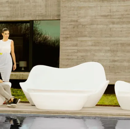 sabinas coffee table