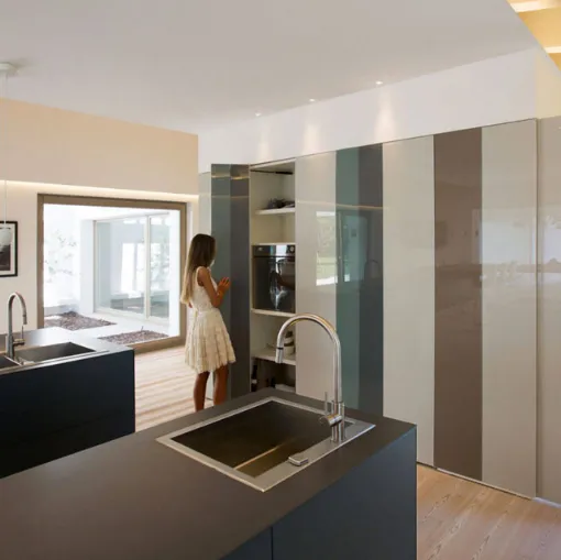 now lake kitchen pantry