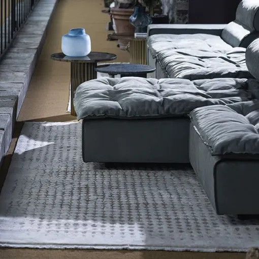 Scarlet Natural Pois carpet