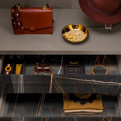 groove wardrobe lake