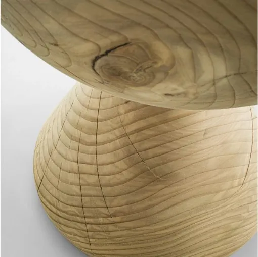 design Kura wooden stool