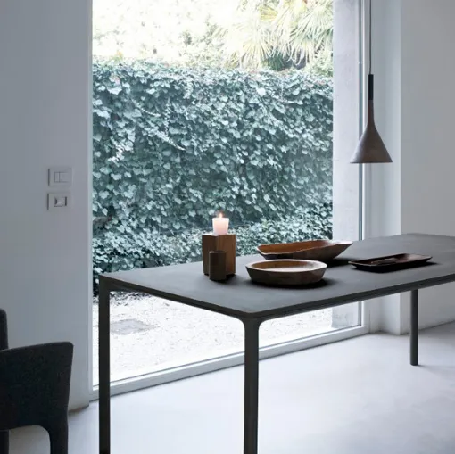 internal kristalia table