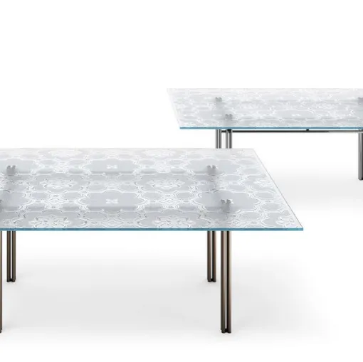 Cristalline custom table