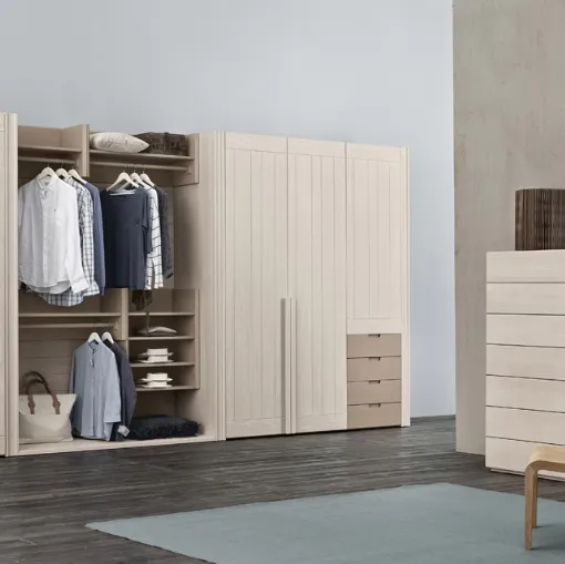 walk-in closet in wood shingle